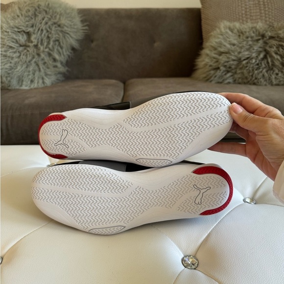 Puma Ferrari Men's Black and white R Cat Machina Racing Shoes size 8.5 - Picture 10 of 12